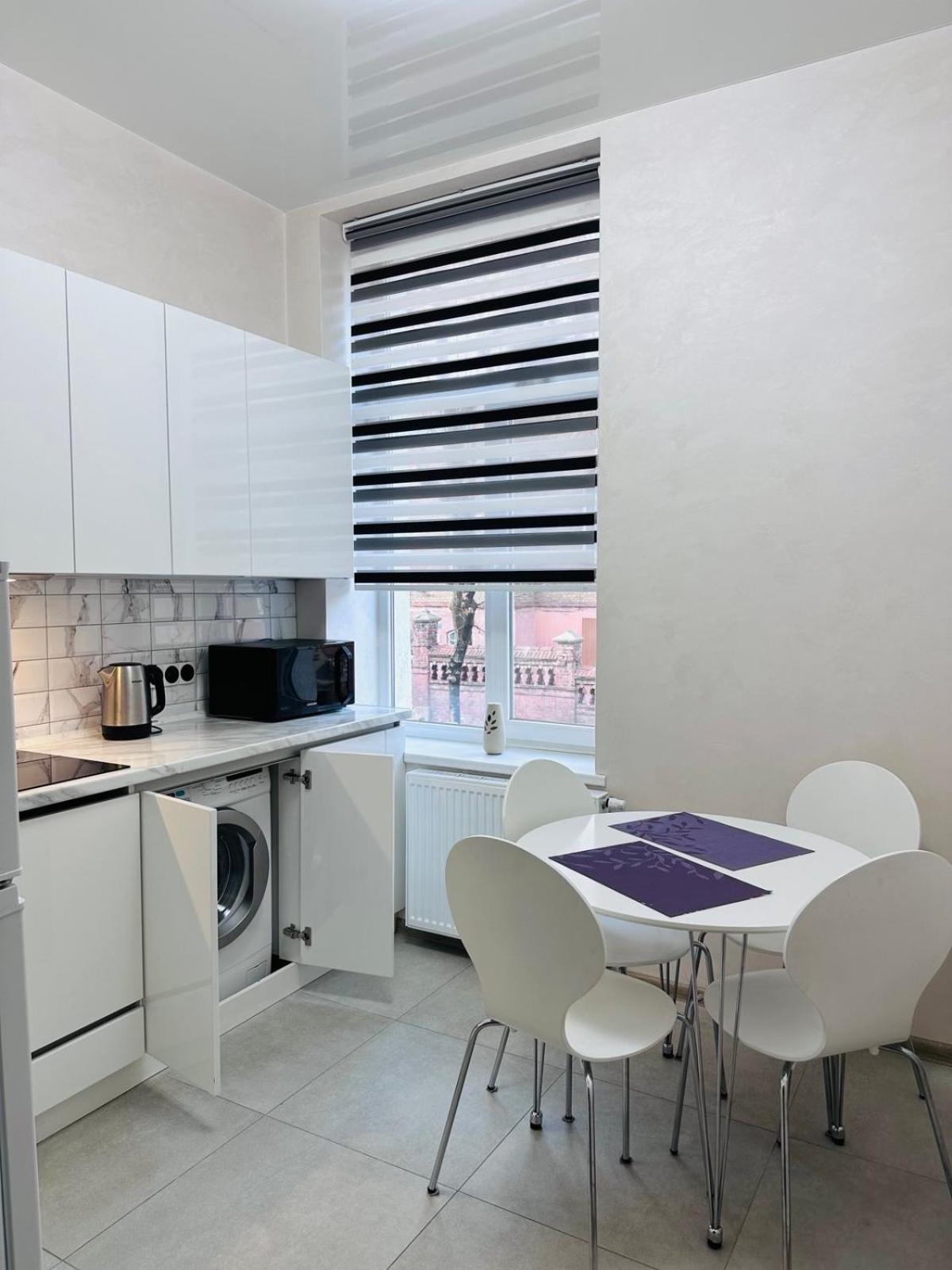 Apartment Forum, Центр 利沃夫 外观 照片